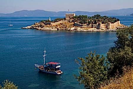 Kuşadası Tekne Kiralama